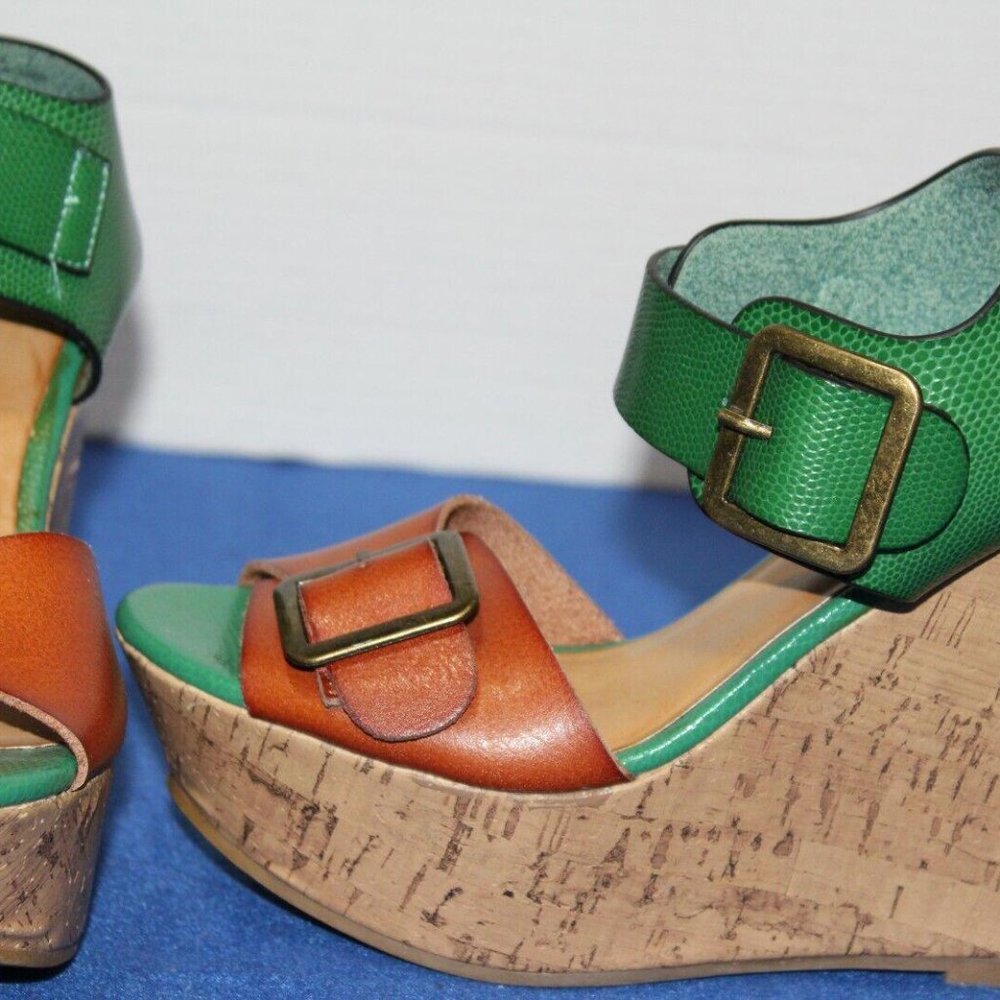 MOSSIMO SUPPLY CO. Green/Tan Buckle Straps Cork Platform Wedge Heels Size 6 B - Picture 2 of 9